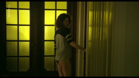 https://www.mrskincdn.com/mrskin_data/scenes/000/000/057/501/Transferts-01x05-BruneRenault-HD-01-large-3.jpg